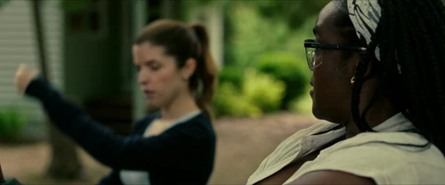 Still frame 76 from Alice, Darling (2022) directed by Mary Nighy