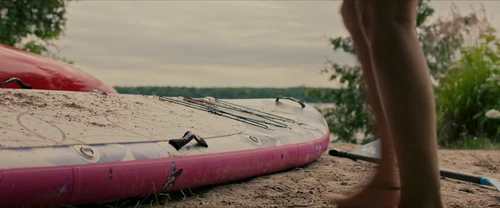 Still frame 93 from Alice, Darling (2022) directed by Mary Nighy