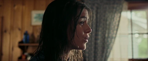 Still frame 101 from Alice, Darling (2022) directed by Mary Nighy