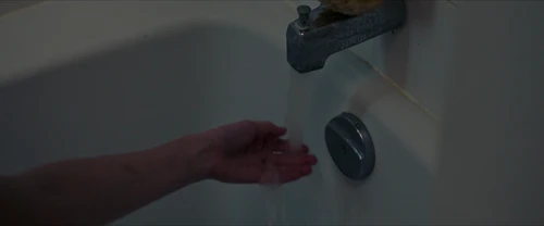 Still frame 116 from Alice, Darling (2022) directed by Mary Nighy