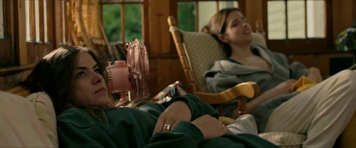 Still frame 146 from Alice, Darling (2022) directed by Mary Nighy