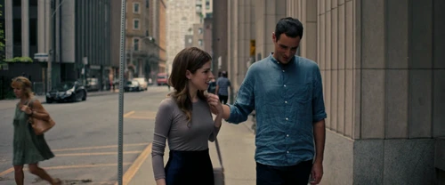 Still frame 17 from Alice, Darling (2022) directed by Mary Nighy