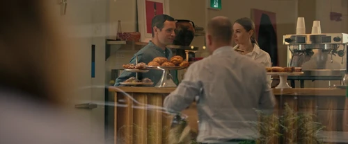 Still frame 18 from Alice, Darling (2022) directed by Mary Nighy