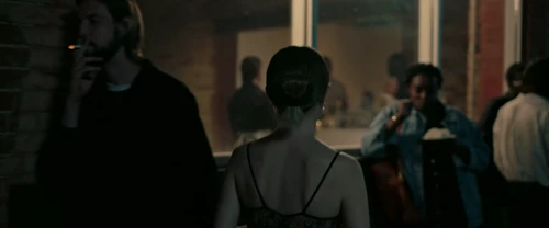 Still frame 27 from Alice, Darling (2022) directed by Mary Nighy