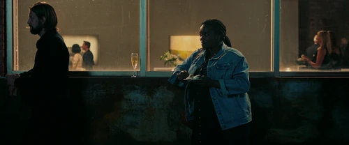 Still frame 28 from Alice, Darling (2022) directed by Mary Nighy