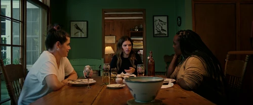 Still frame 46 from Alice, Darling (2022) directed by Mary Nighy