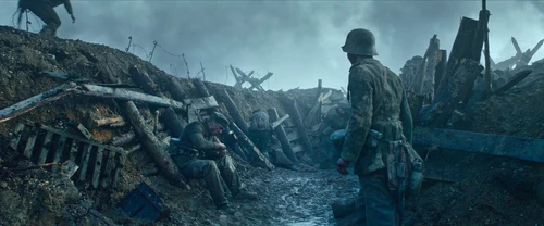 Still frame 72 from All Quiet on the Western Front (2022) directed by Edward Berger