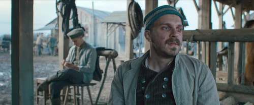 Still frame 112 from All Quiet on the Western Front (2022) directed by Edward Berger