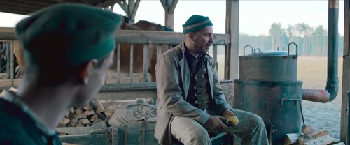 Still frame 114 from All Quiet on the Western Front (2022) directed by Edward Berger