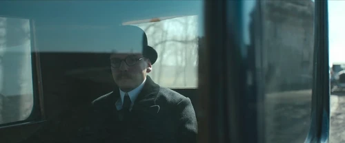 Still frame 128 from All Quiet on the Western Front (2022) directed by Edward Berger