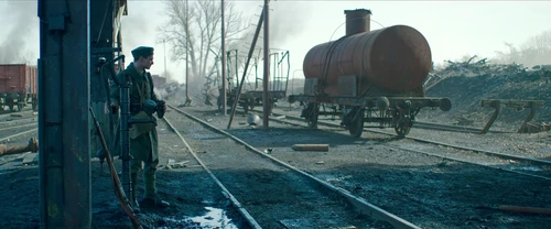 Still frame 135 from All Quiet on the Western Front (2022) directed by Edward Berger