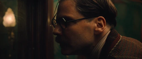Still frame 149 from All Quiet on the Western Front (2022) directed by Edward Berger