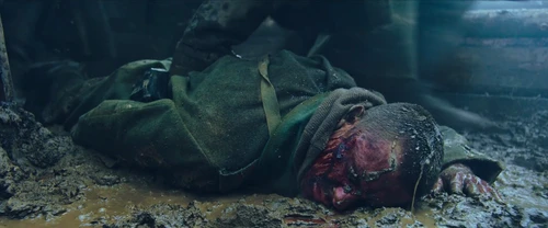 Still frame 187 from All Quiet on the Western Front (2022) directed by Edward Berger