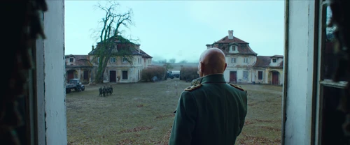 Still frame 188 from All Quiet on the Western Front (2022) directed by Edward Berger