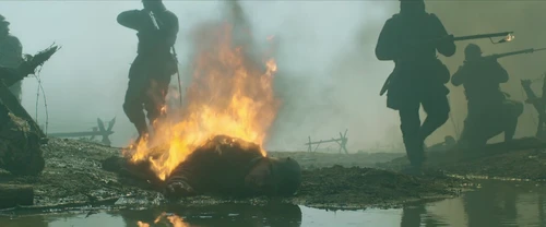 Still frame 194 from All Quiet on the Western Front (2022) directed by Edward Berger