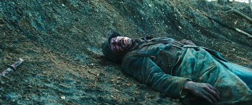 Still frame 211 from All Quiet on the Western Front (2022) directed by Edward Berger