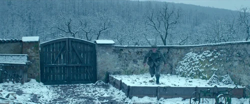 Still frame 273 from All Quiet on the Western Front (2022) directed by Edward Berger
