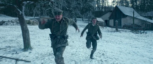 Still frame 279 from All Quiet on the Western Front (2022) directed by Edward Berger