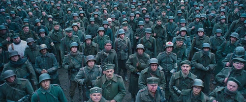 Still frame 302 from All Quiet on the Western Front (2022) directed by Edward Berger