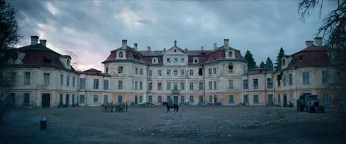 Still frame 309 from All Quiet on the Western Front (2022) directed by Edward Berger