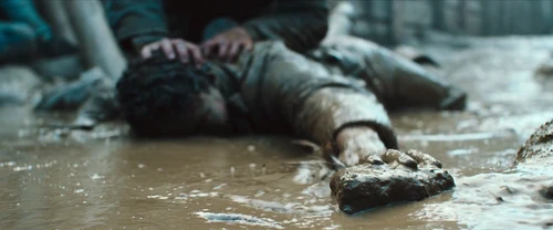 Still frame 318 from All Quiet on the Western Front (2022) directed by Edward Berger