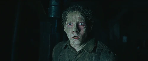 Still frame 320 from All Quiet on the Western Front (2022) directed by Edward Berger