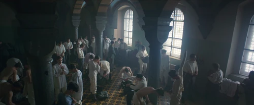 Still frame 33 from All Quiet on the Western Front (2022) directed by Edward Berger