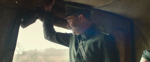 Still frame 38 from All Quiet on the Western Front (2022) directed by Edward Berger