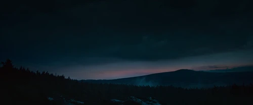 Still frame 1 from All Quiet on the Western Front (2022) directed by Edward Berger