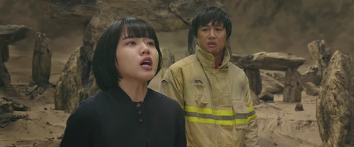 Still frame 277 from Along With the Gods: The Two Worlds (2017) directed by Kim Yong-hwa