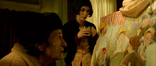 Still frame 89 from Amelie (2001) directed by Jean-Pierre Jeunet