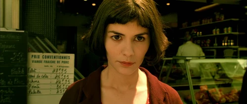 Still frame 107 from Amelie (2001) directed by Jean-Pierre Jeunet