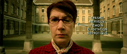 Still frame 9 from Amelie (2001) directed by Jean-Pierre Jeunet