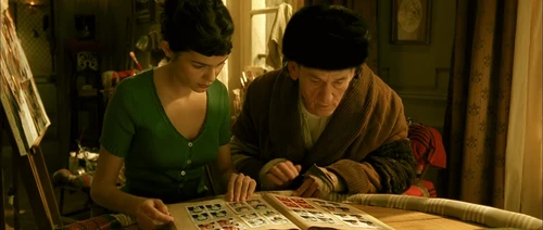 Still frame 145 from Amelie (2001) directed by Jean-Pierre Jeunet