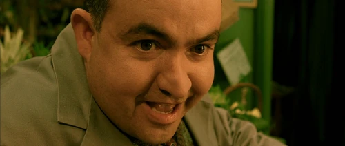 Still frame 157 from Amelie (2001) directed by Jean-Pierre Jeunet