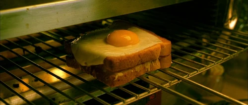 Still frame 203 from Amelie (2001) directed by Jean-Pierre Jeunet