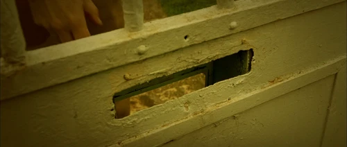 Still frame 233 from Amelie (2001) directed by Jean-Pierre Jeunet