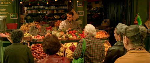 Still frame 239 from Amelie (2001) directed by Jean-Pierre Jeunet