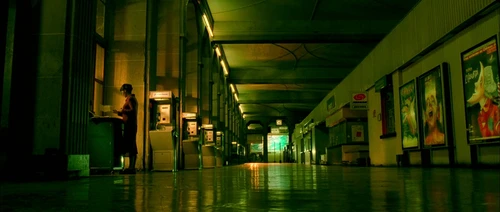 Still frame 250 from Amelie (2001) directed by Jean-Pierre Jeunet