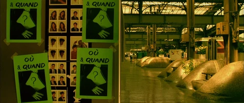 Still frame 286 from Amelie (2001) directed by Jean-Pierre Jeunet