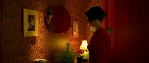 Still frame 329 from Amelie (2001) directed by Jean-Pierre Jeunet