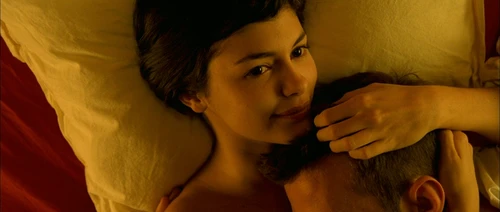Still frame 344 from Amelie (2001) directed by Jean-Pierre Jeunet