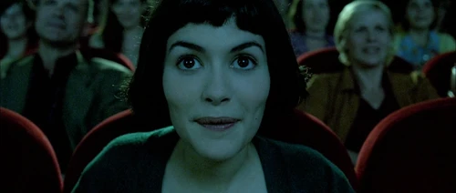 Still frame 34 from Amelie (2001) directed by Jean-Pierre Jeunet