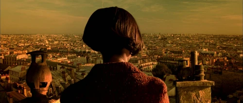 Still frame 41 from Amelie (2001) directed by Jean-Pierre Jeunet
