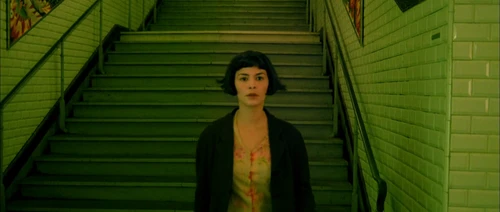 Still frame 63 from Amelie (2001) directed by Jean-Pierre Jeunet