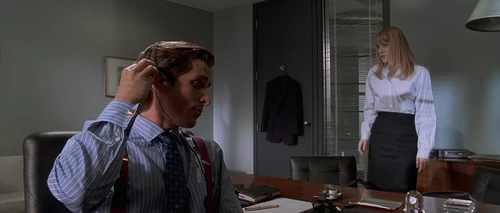 Still frame 82 from American Psycho (2000) directed by Mary Harron