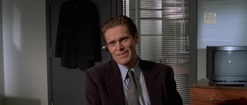 Still frame 88 from American Psycho (2000) directed by Mary Harron