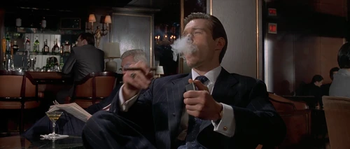 Still frame 114 from American Psycho (2000) directed by Mary Harron