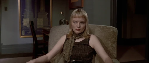 Still frame 169 from American Psycho (2000) directed by Mary Harron