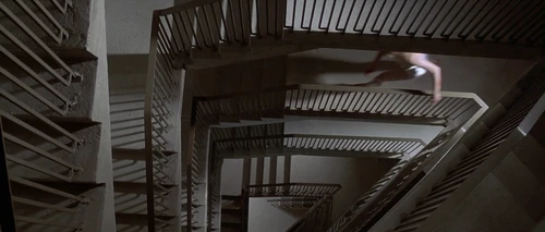 Still frame 176 from American Psycho (2000) directed by Mary Harron